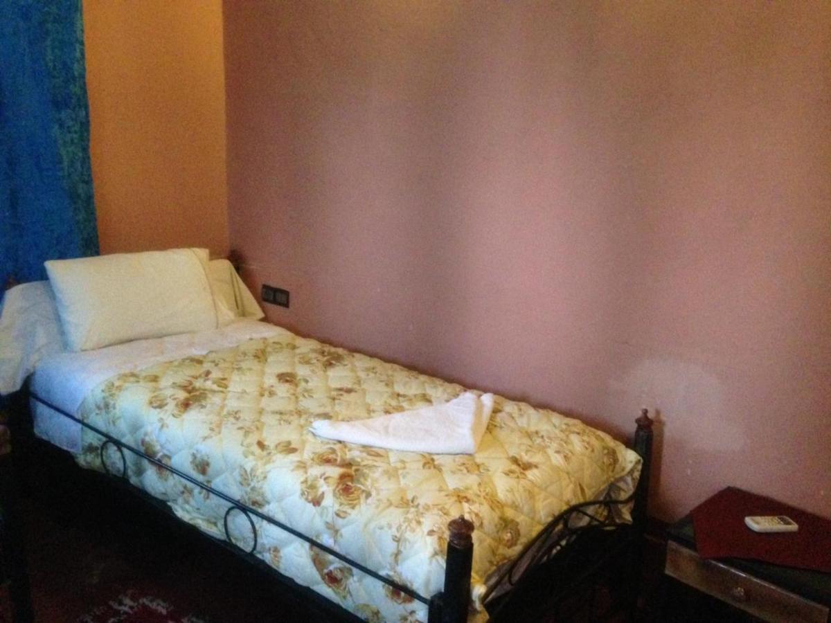 Chez Yacob Tamnougalt Hotel Agdz Kültér fotó